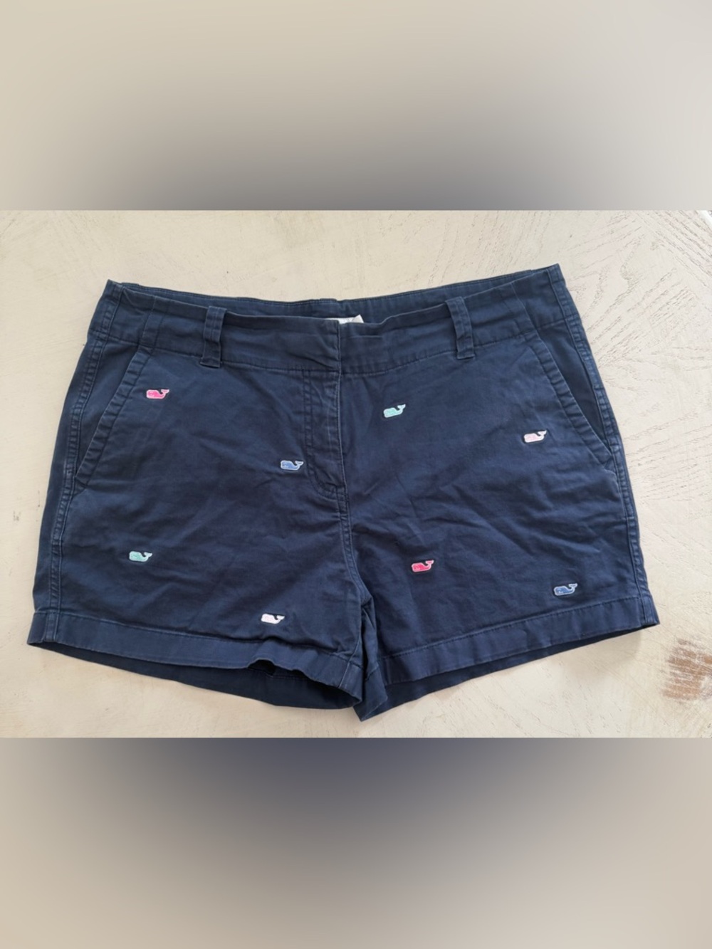 Vineyard Vines Preppy Casual Navy Embroidered Whale Cotton Shorts size 12